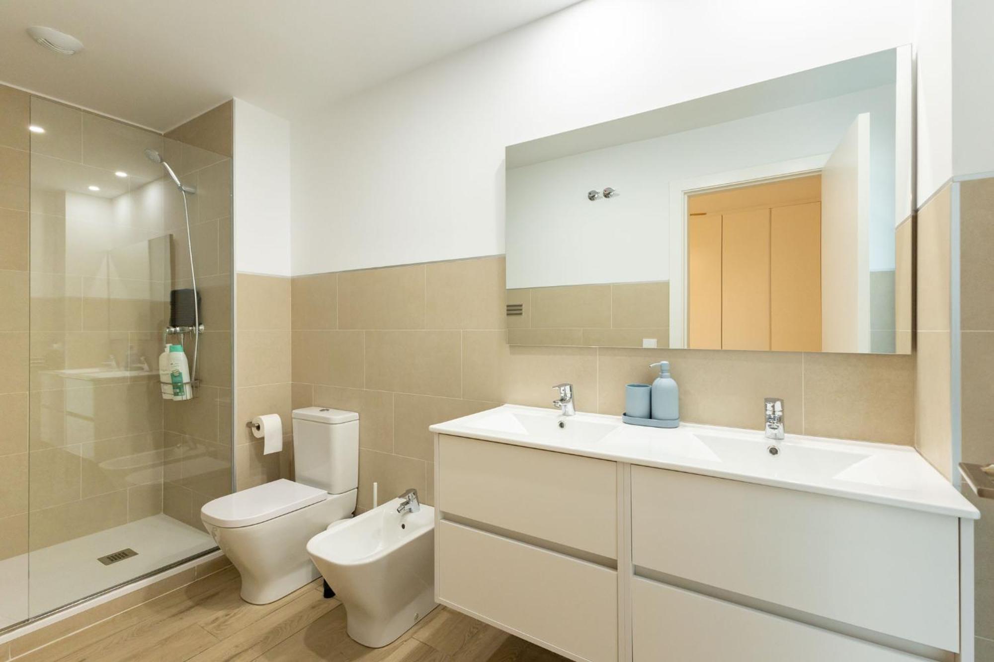 Charming 2 Bedroom Apartment By Torre Del Oro By Ocityzen Seville Exterior photo